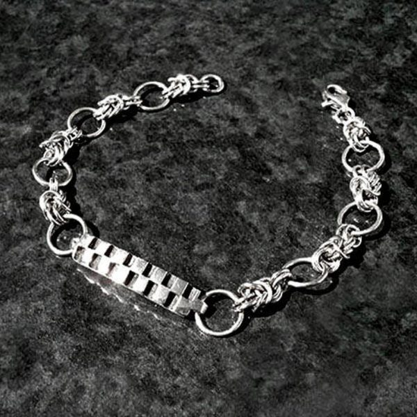 40104 Plate and Byzantine chain