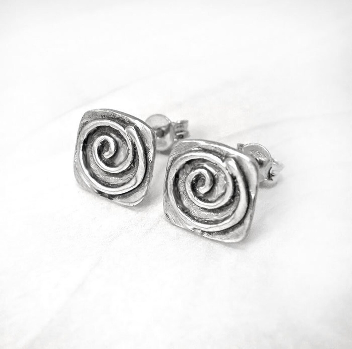 60100 Spiral square