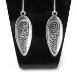 62106 Tear spiral laurel