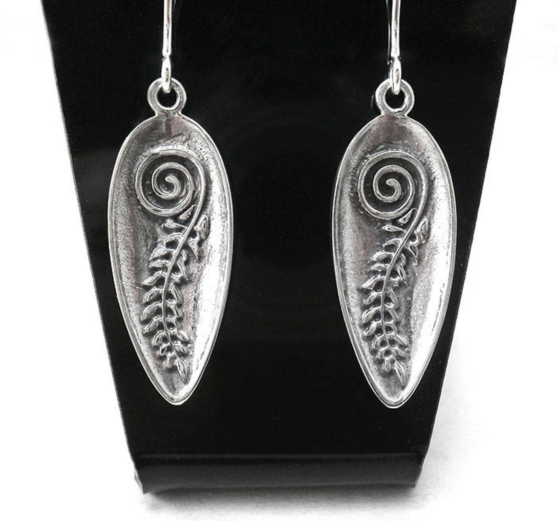 62106 Tear spiral laurel 62106 Tear spiral laurel